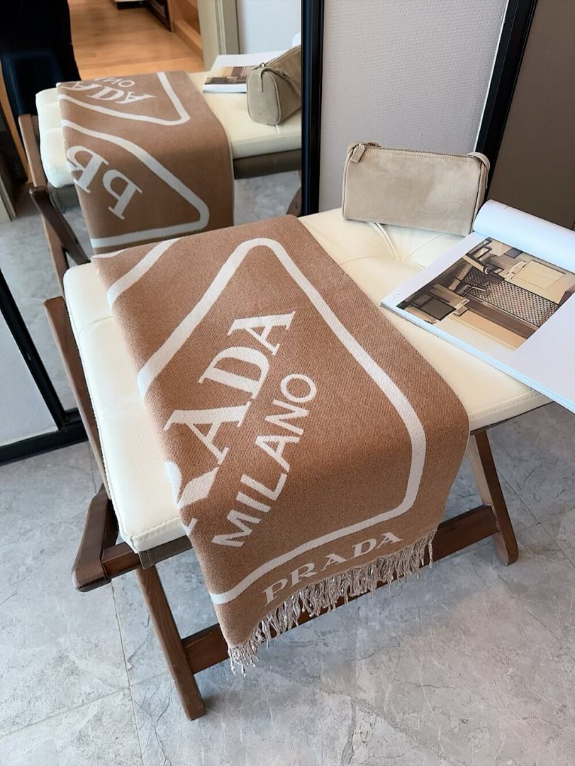 Prada — צעיף · 5867 — תמונה 7