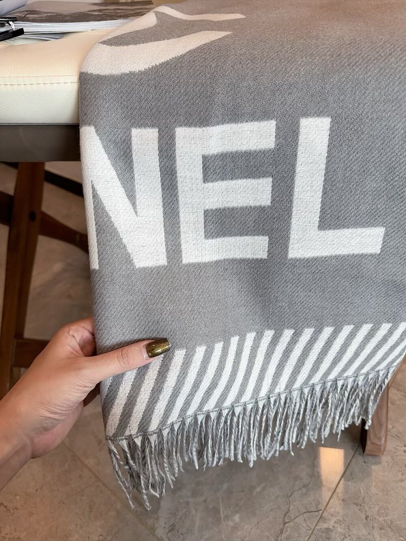Chanel — צעיף · 5869 — תמונה 17