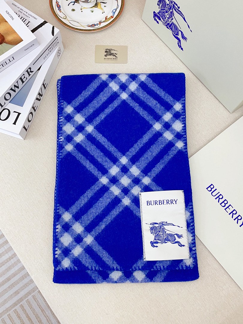 Burberry Check Wool Hooded Scarf · 5863 — תמונה 14