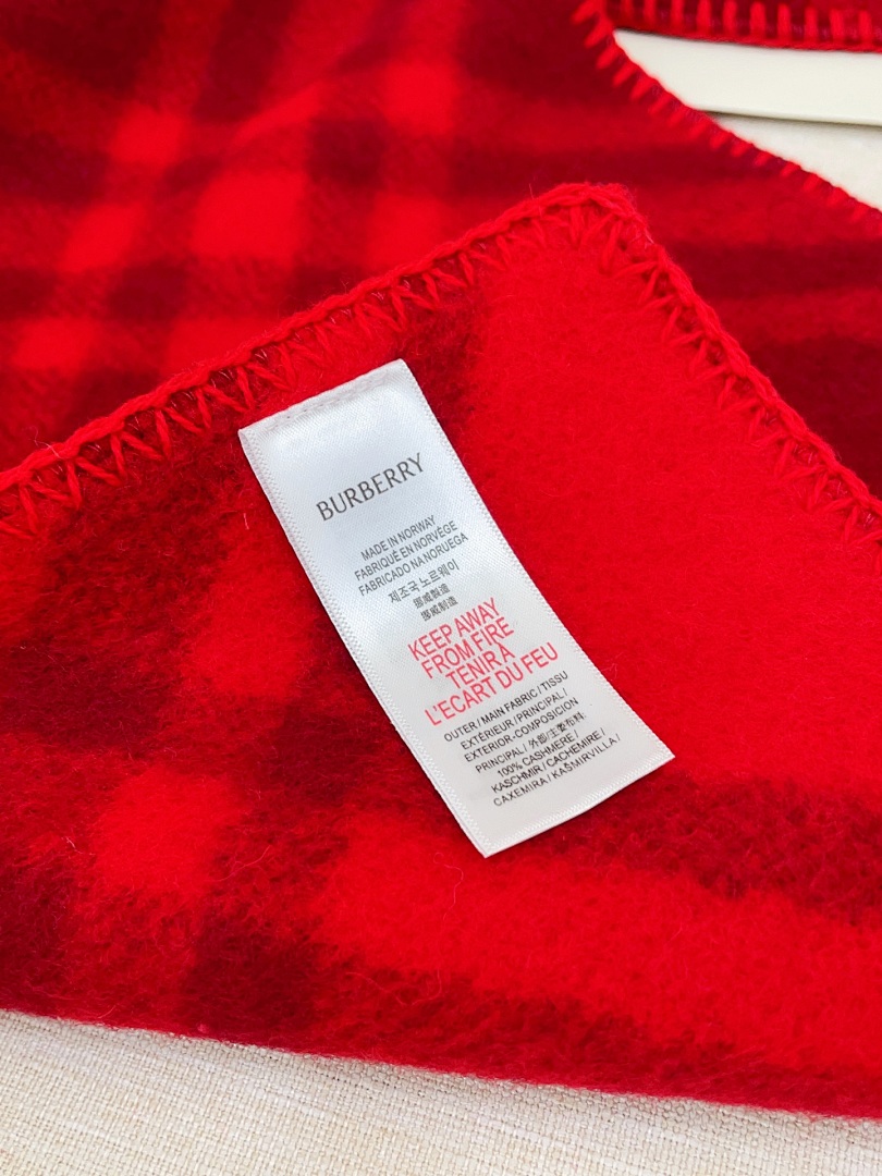 Burberry Check Wool Hooded Scarf · 5863 — תמונה 16