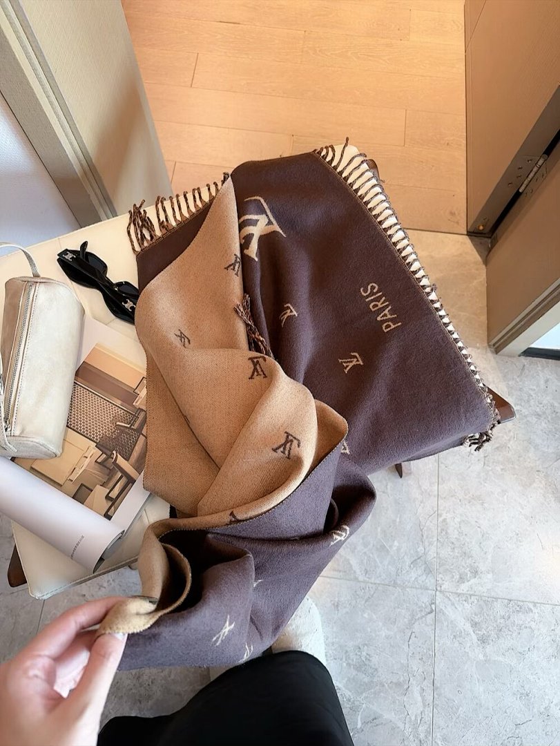 Louis Vuitton — צעיף · 5873 — תמונה 4