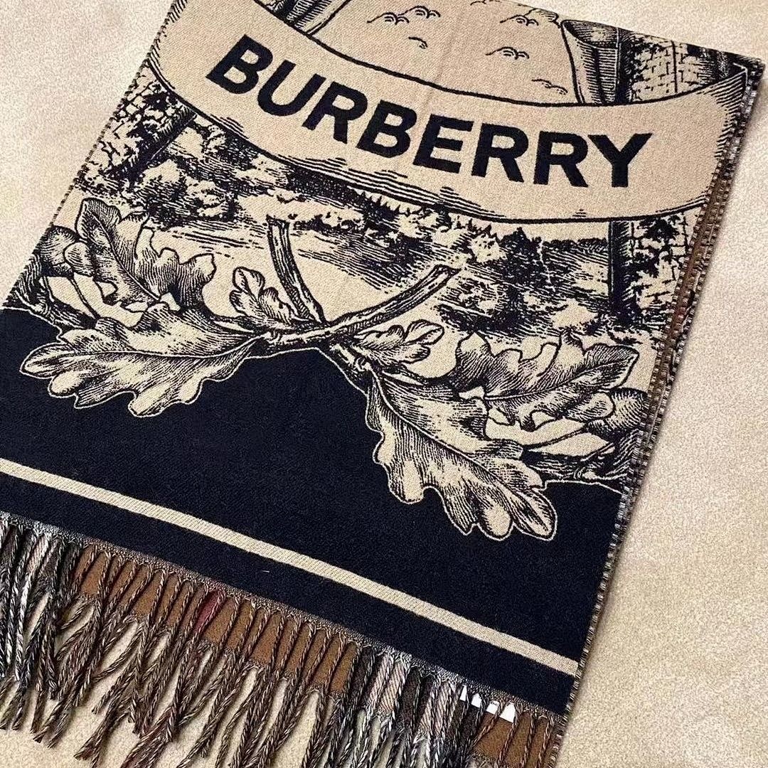 Burberry Etched Knight Cashmere Scarf · 4954 — תמונה 7
