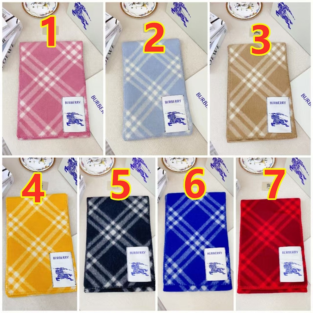Burberry Check Wool Hooded Scarf · 5863 — תמונה 2