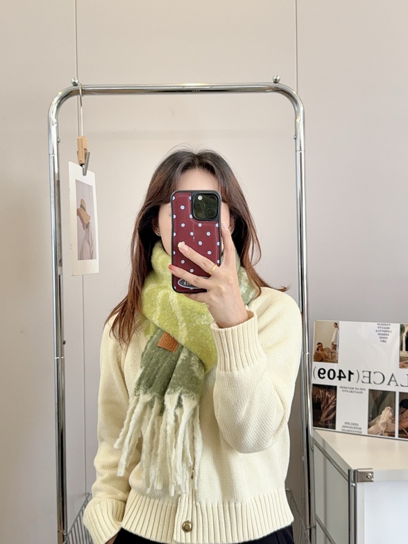 Loewe Anagram Scarf · 5864 — תמונה 4