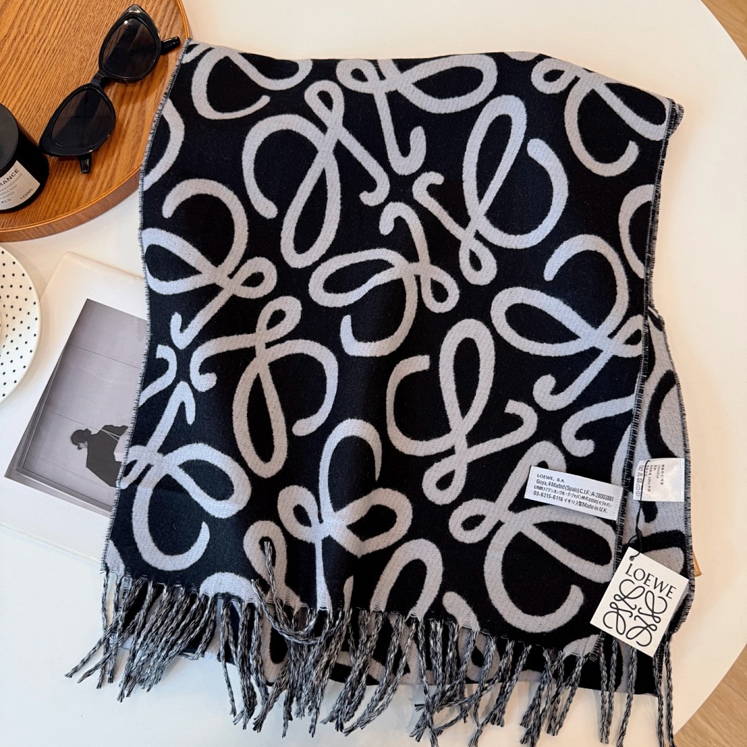 LOEWE Anagram Scarf · 5856 — תמונה 14