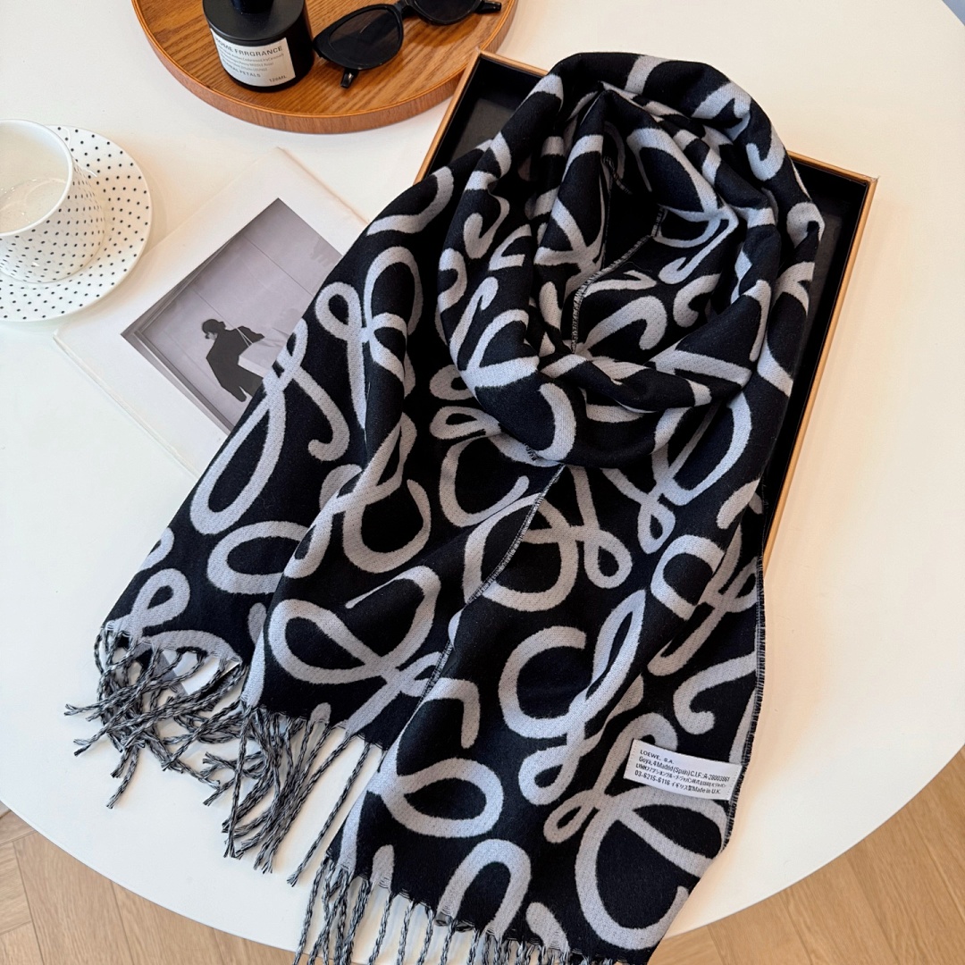 LOEWE Anagram Scarf · 5856 — תמונה 16