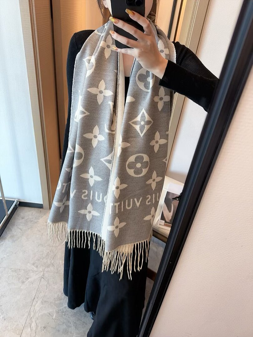 Louis Vuitton — צעיף · 5874 — תמונה 19