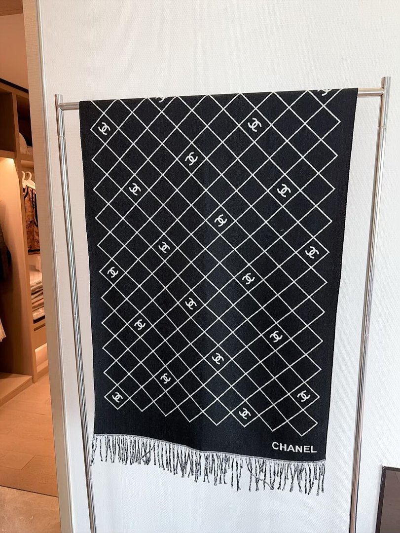 Chanel — צעיף · 5861 — תמונה 20