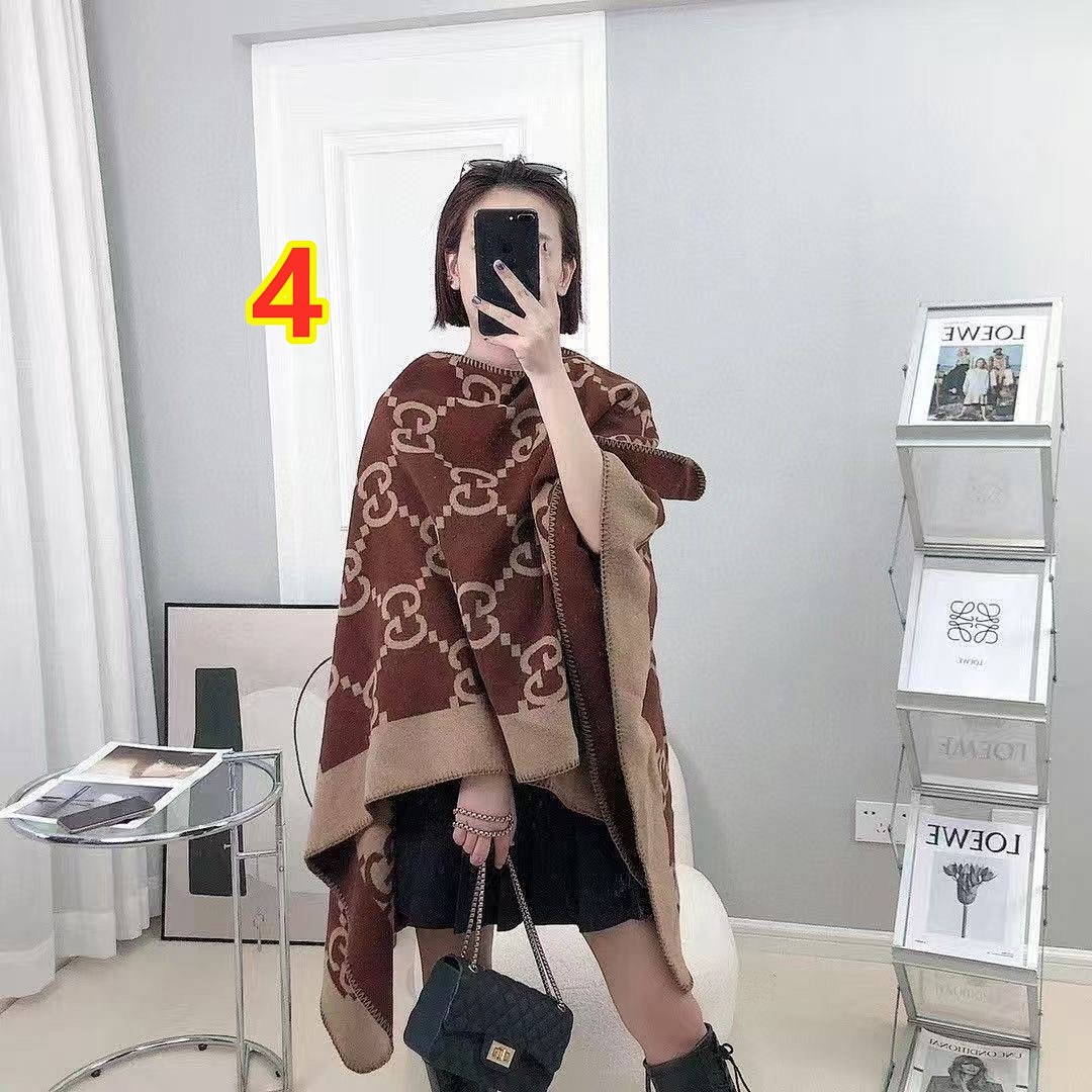 Fendi FF Poncho · 5945 — תמונה 2