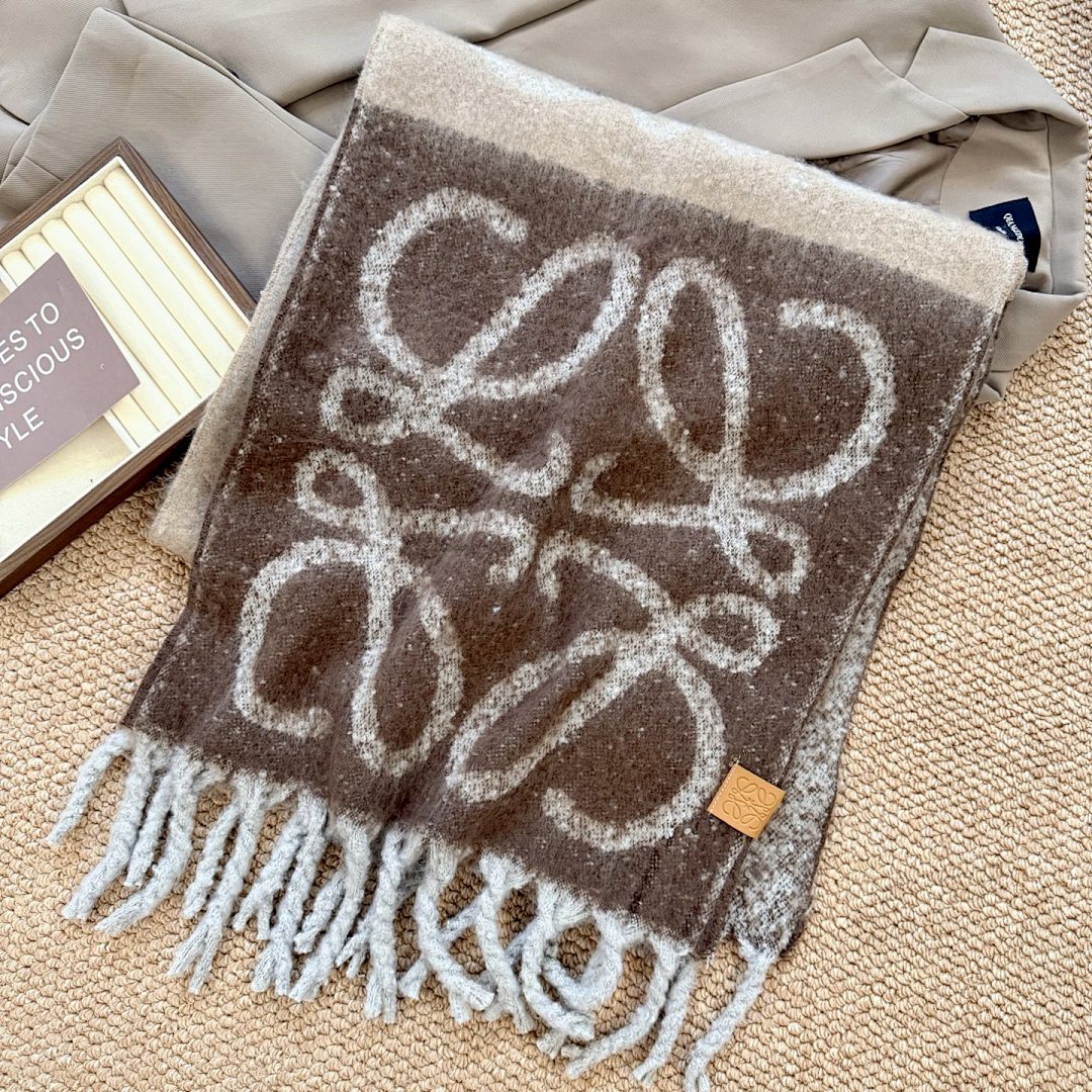 Loewe Anagram Scarf · 5864 — תמונה 14