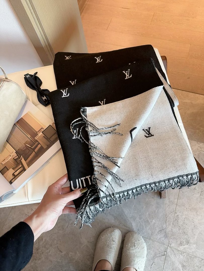 Louis Vuitton — צעיף · 5873 — תמונה 14