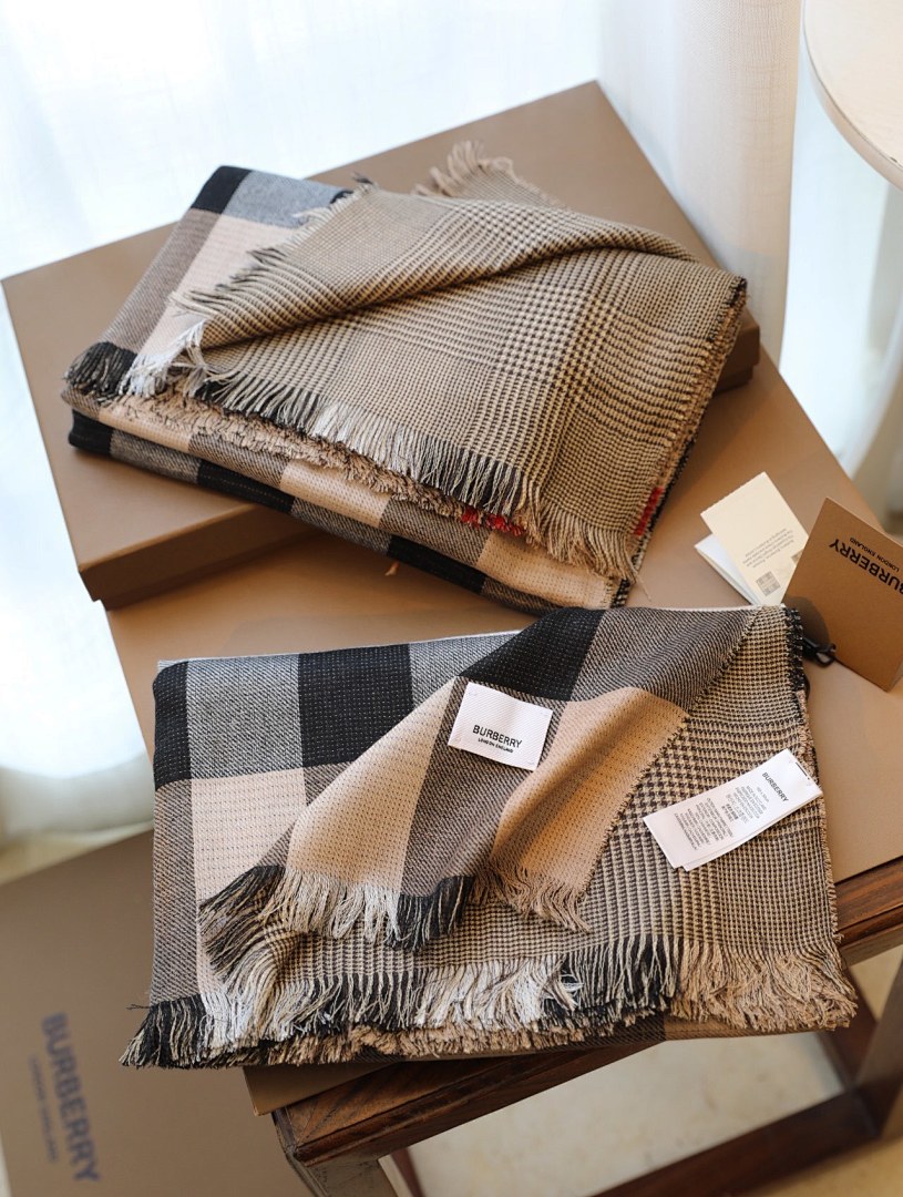 Burberry Check Cashmere Silk Scarf · 5817