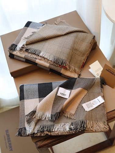 Burberry Check Cashmere Silk Scarf · 5817