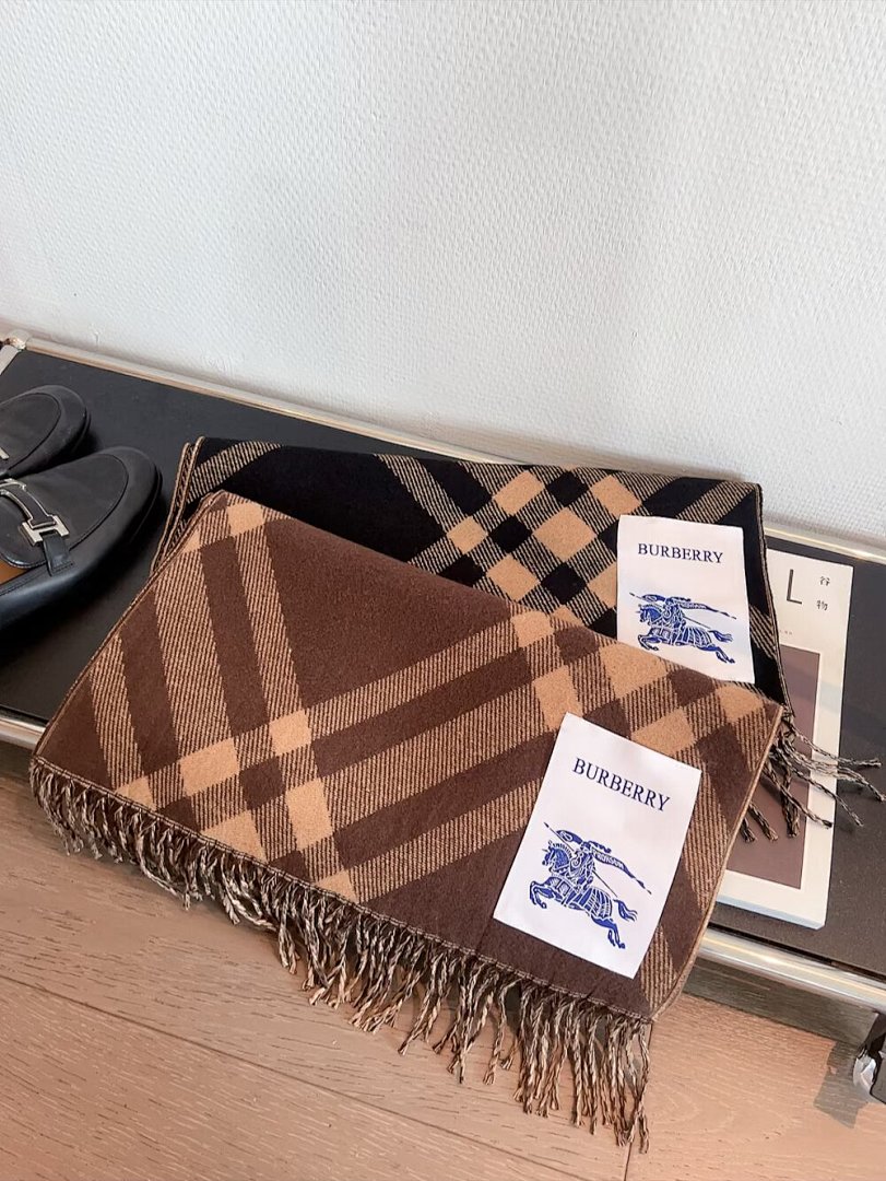 Burberry Check Cashmere Scarf Finch Brown · 5859 — תמונה 16