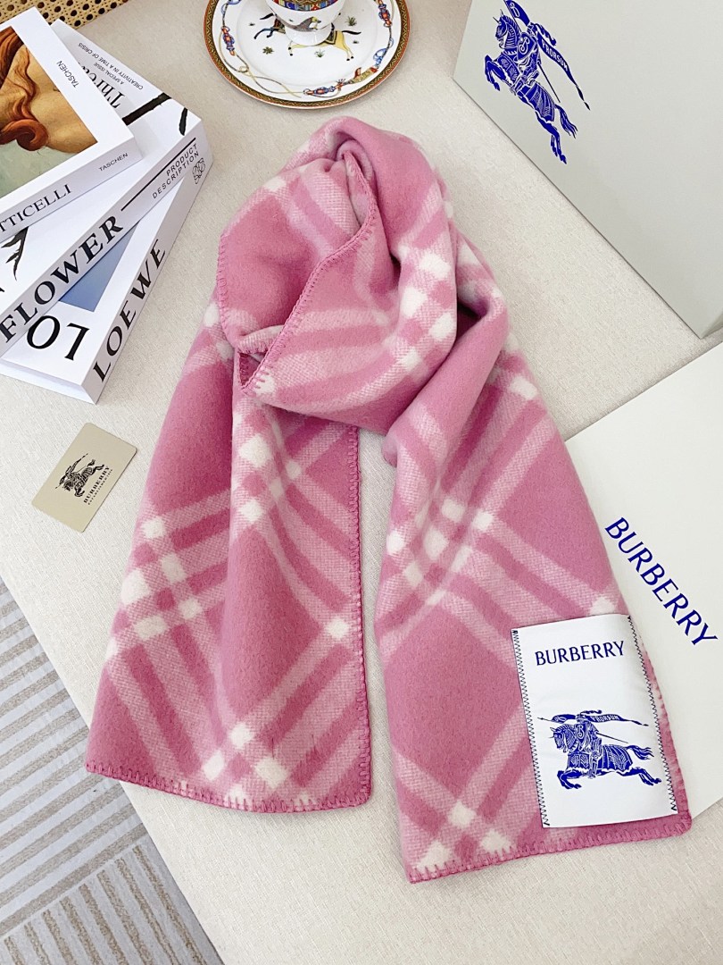 Burberry Check Wool Hooded Scarf · 5863 — תמונה 22