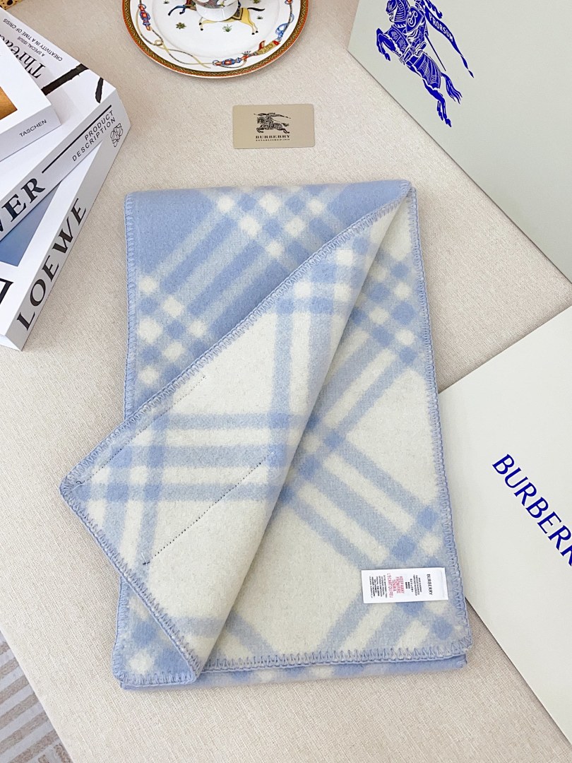 Burberry Check Wool Hooded Scarf · 5863 — תמונה 29