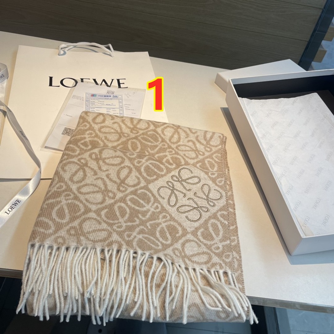 Loewe Anagram Scarf · 5865 — תמונה 2