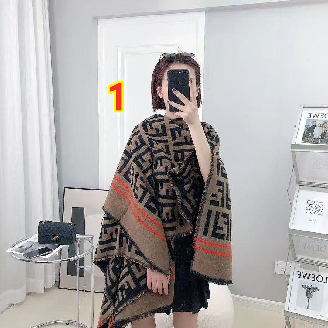 Fendi FF Poncho · 5945 — תמונה 4