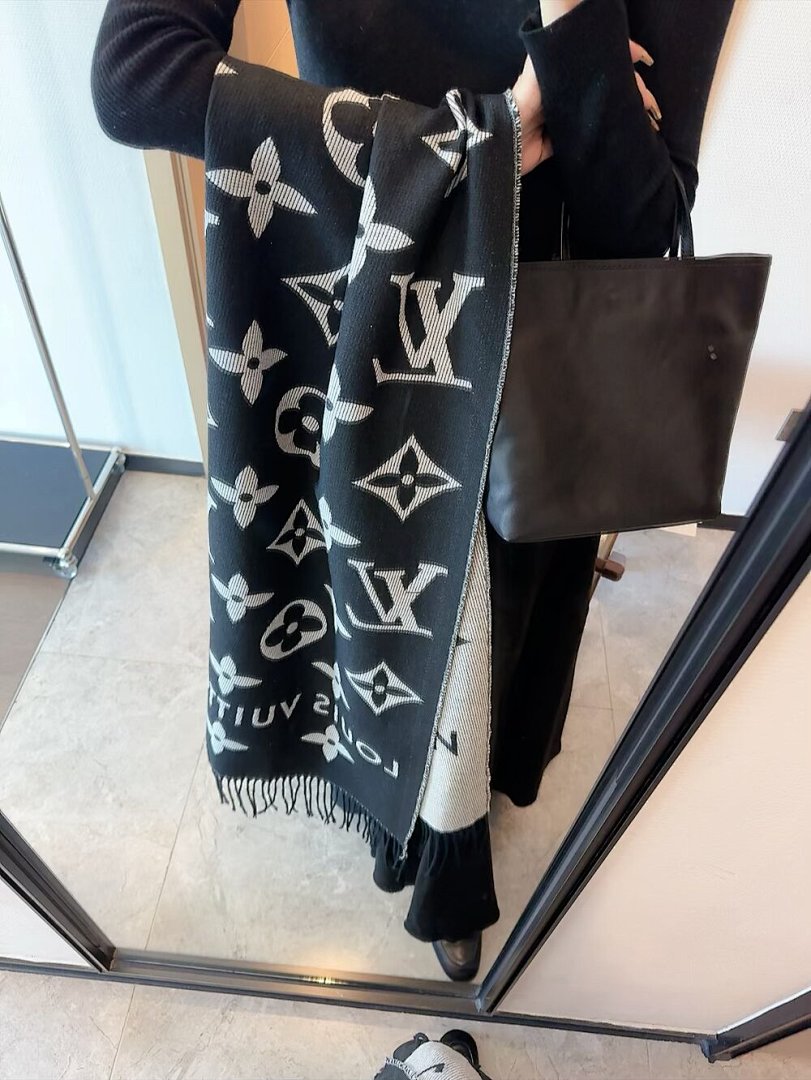 Louis Vuitton — צעיף · 5874 — תמונה 4