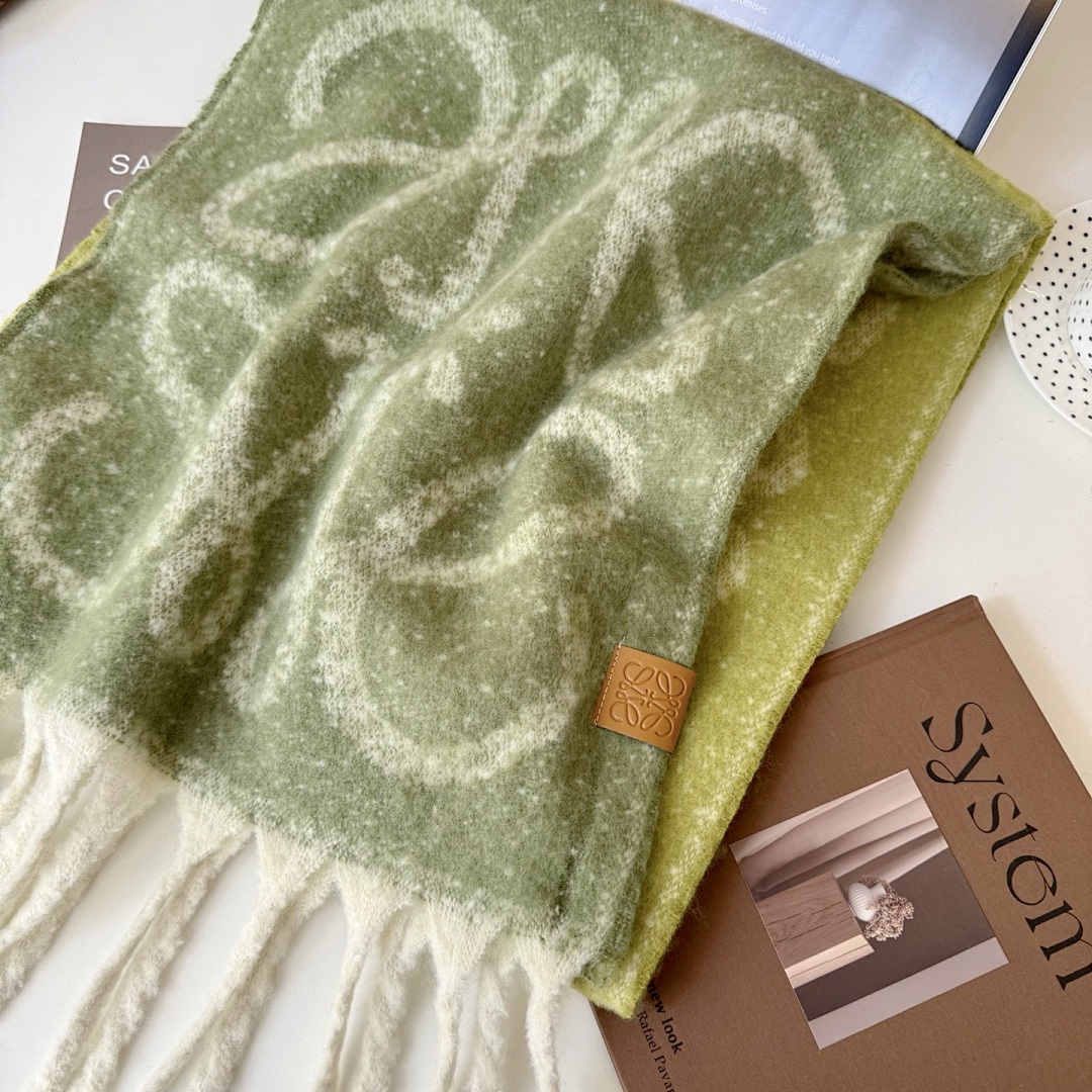 Loewe Anagram Scarf · 5864 — תמונה 5