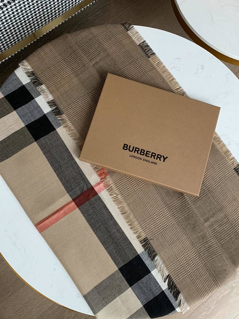 Burberry Check Cashmere Silk Scarf · 5817 — תמונה 6