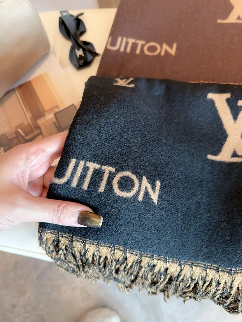 Louis Vuitton — צעיף · 5873 — תמונה 11