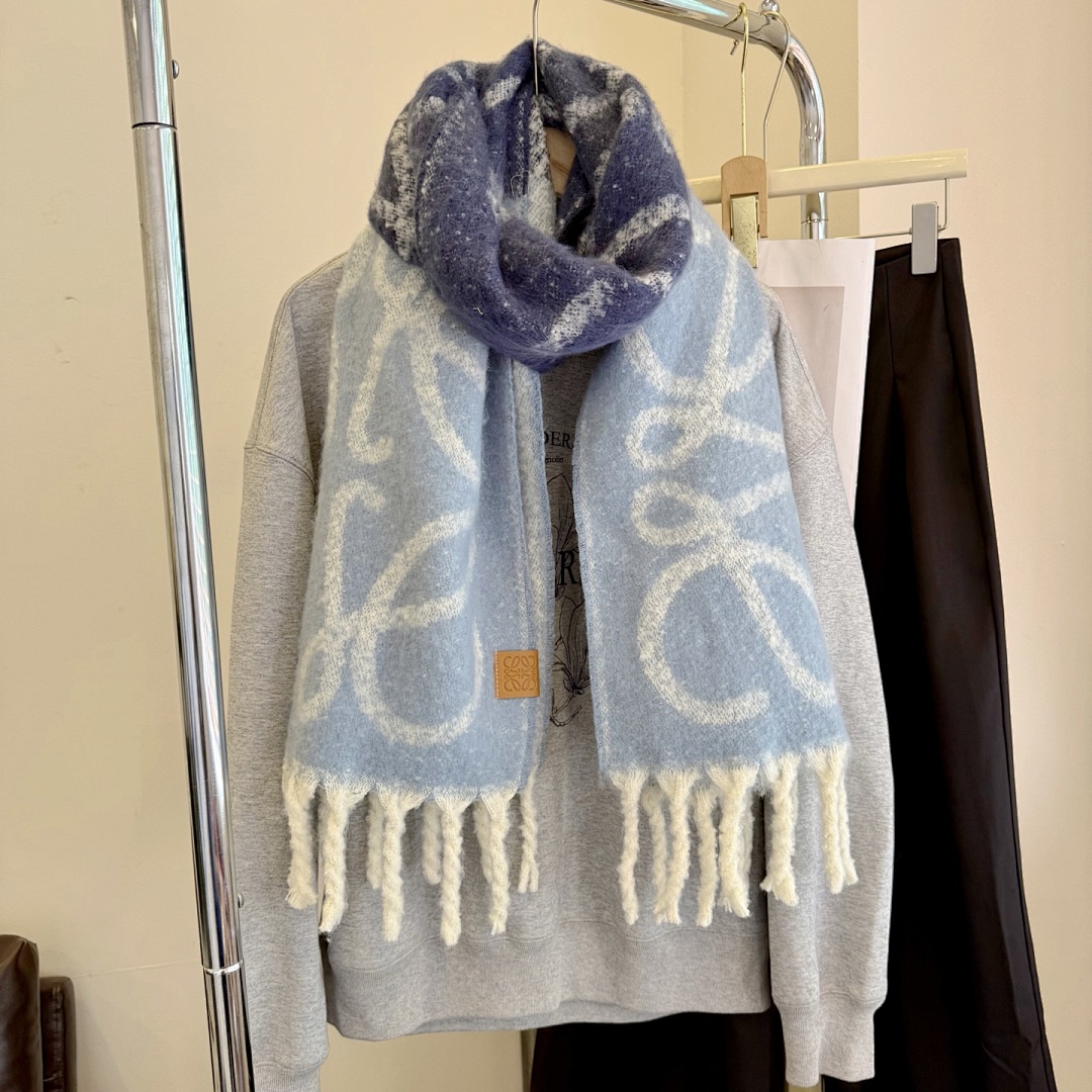 Loewe Anagram Scarf · 5864 — תמונה 6