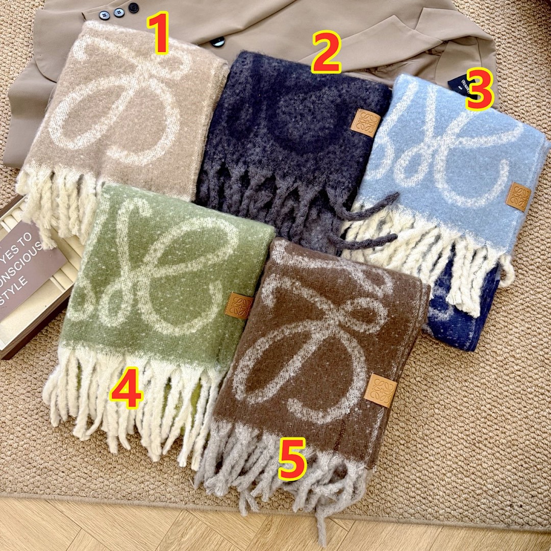 Loewe Anagram Scarf · 5864 — תמונה 2
