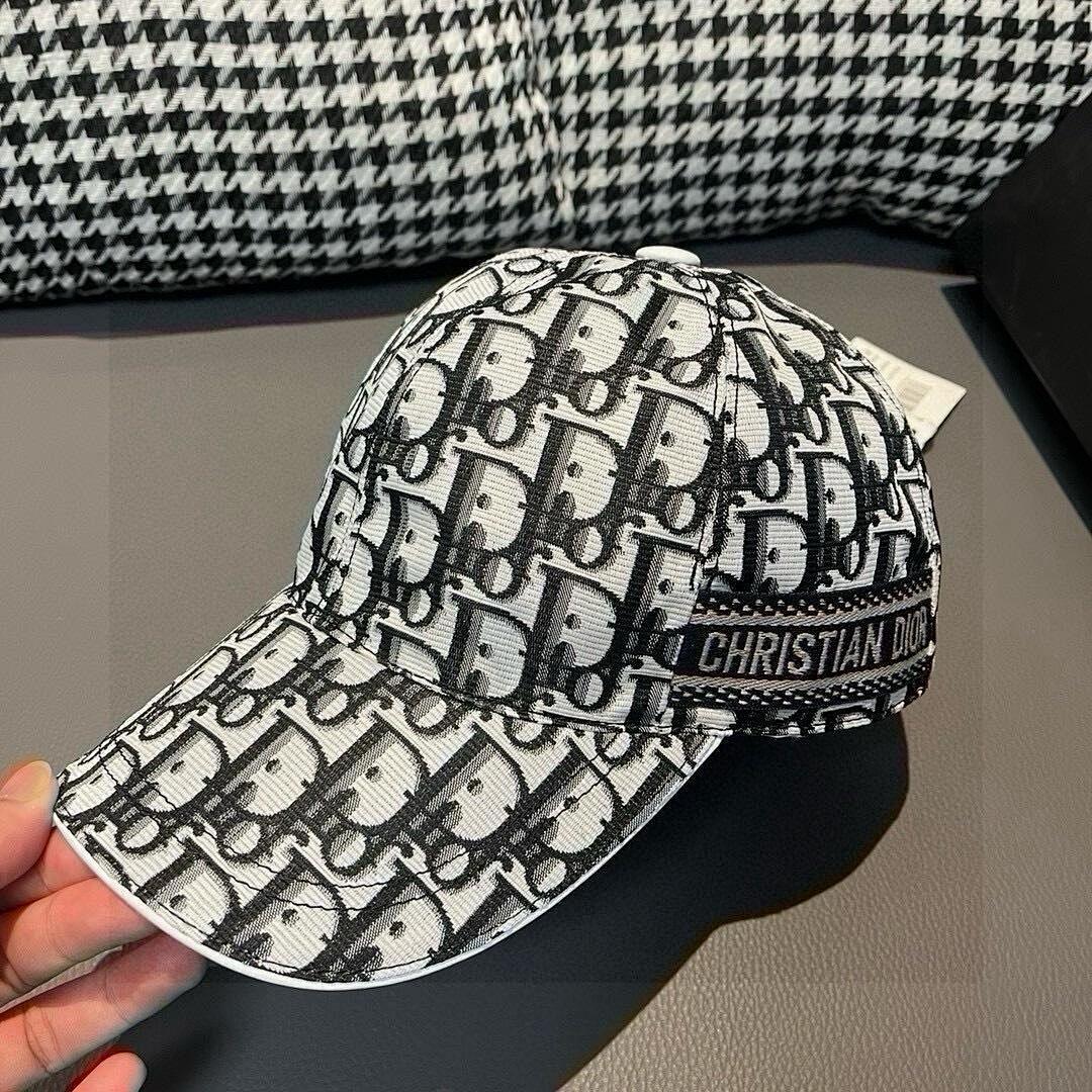 DIOR 5A+ 32.8$    10743-T