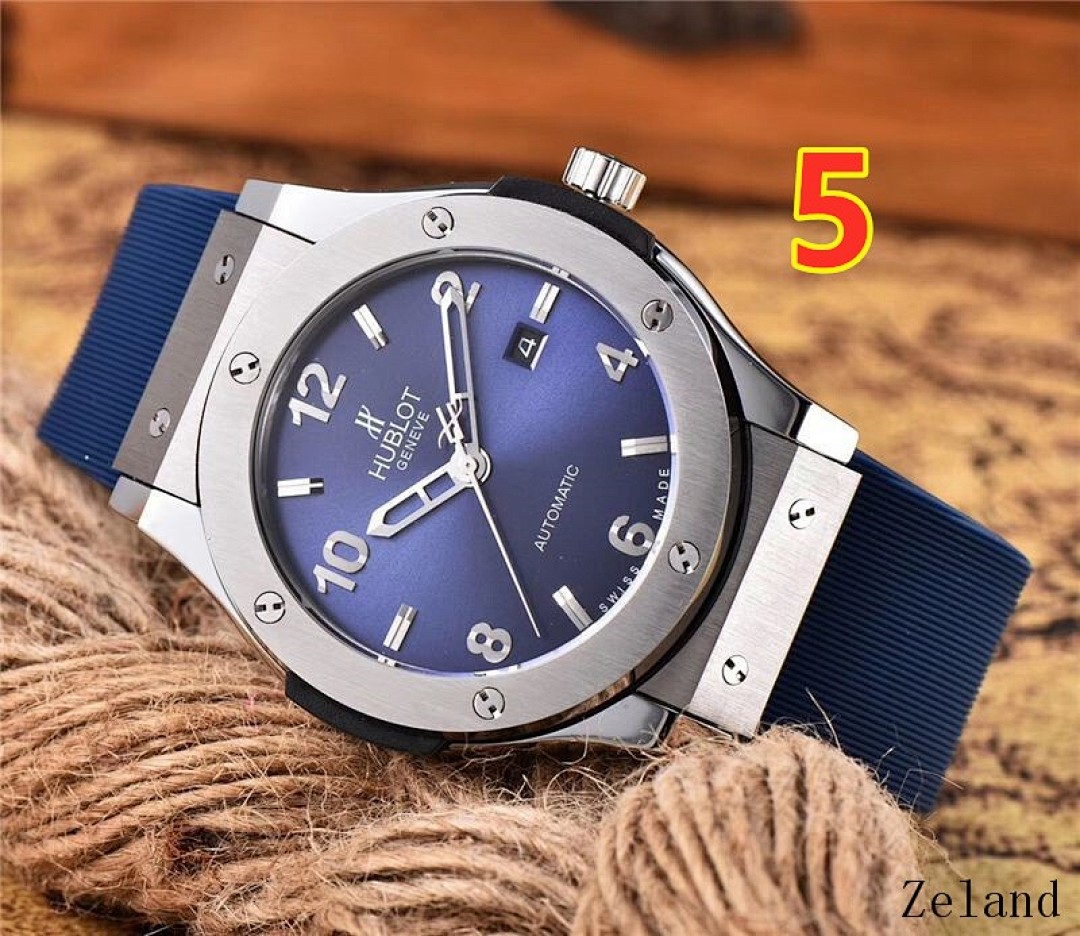 Hublot Classic Fusion Essential Grey 42mm · 5782 — תמונה 12
