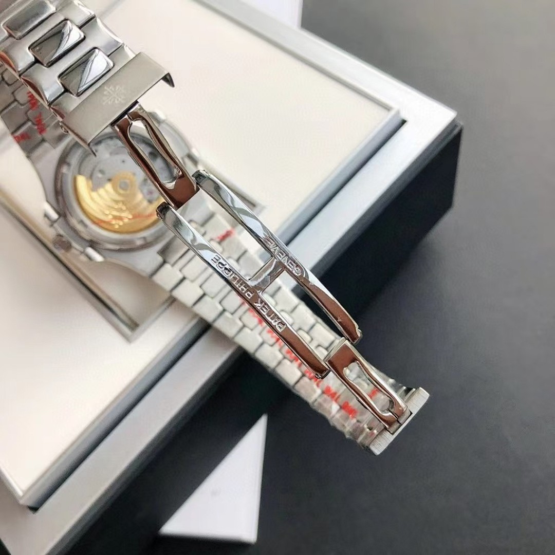 Patek Philippe Nautilus 5711 · 5027 — תמונה 3
