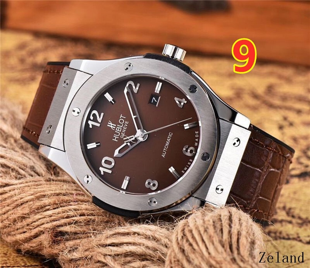 Hublot Classic Fusion Essential Grey 42mm · 5782 — תמונה 8
