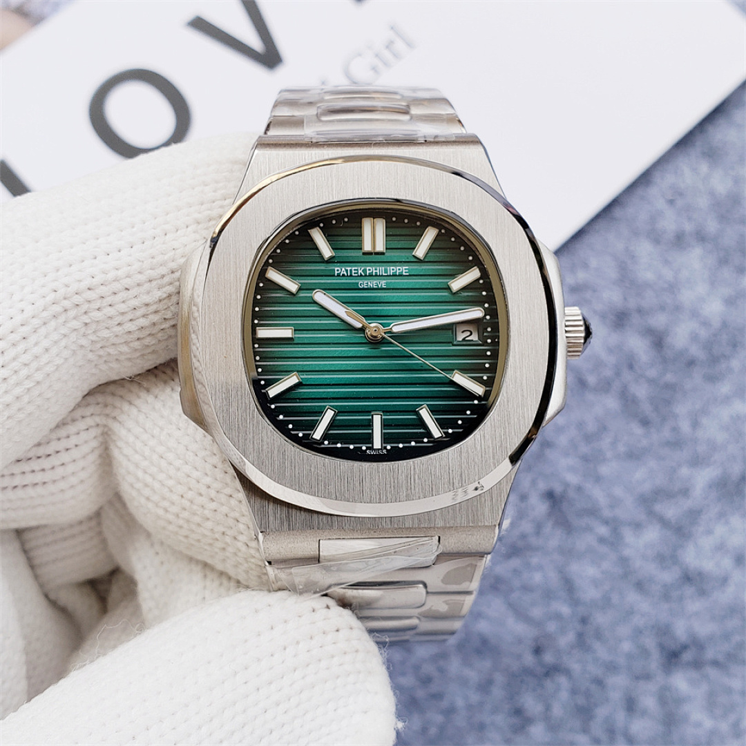 Patek Philippe Nautilus · 5713 — תמונה 30