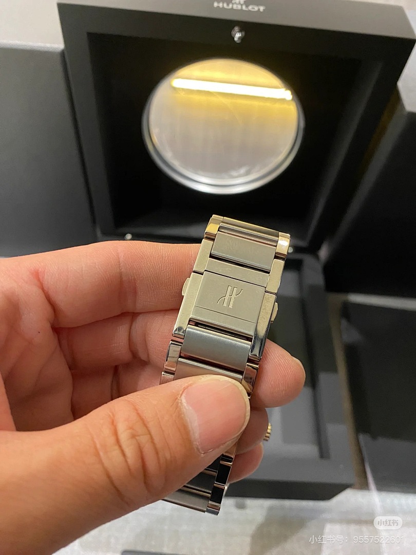 Hublot Classic Fusion Essential Grey · 5785 — תמונה 4