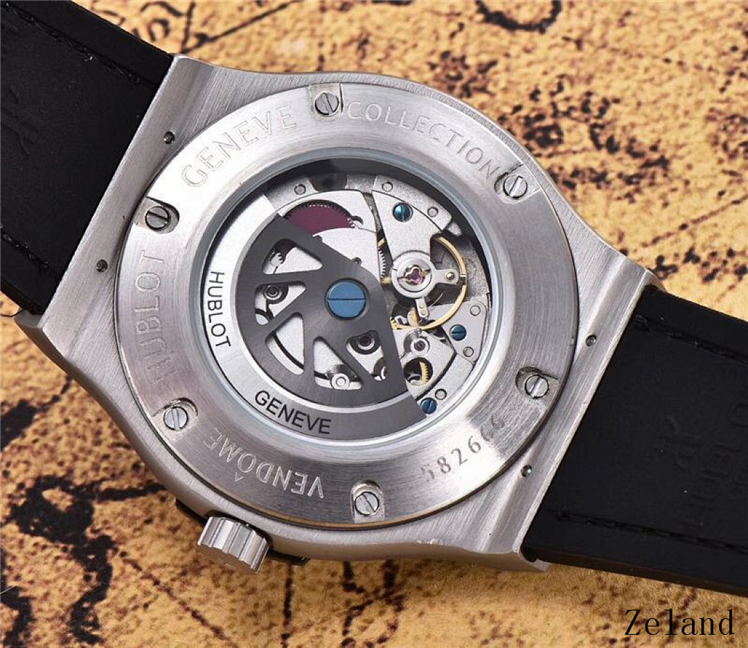Hublot Classic Fusion Essential Grey 42mm · 5782 — תמונה 16