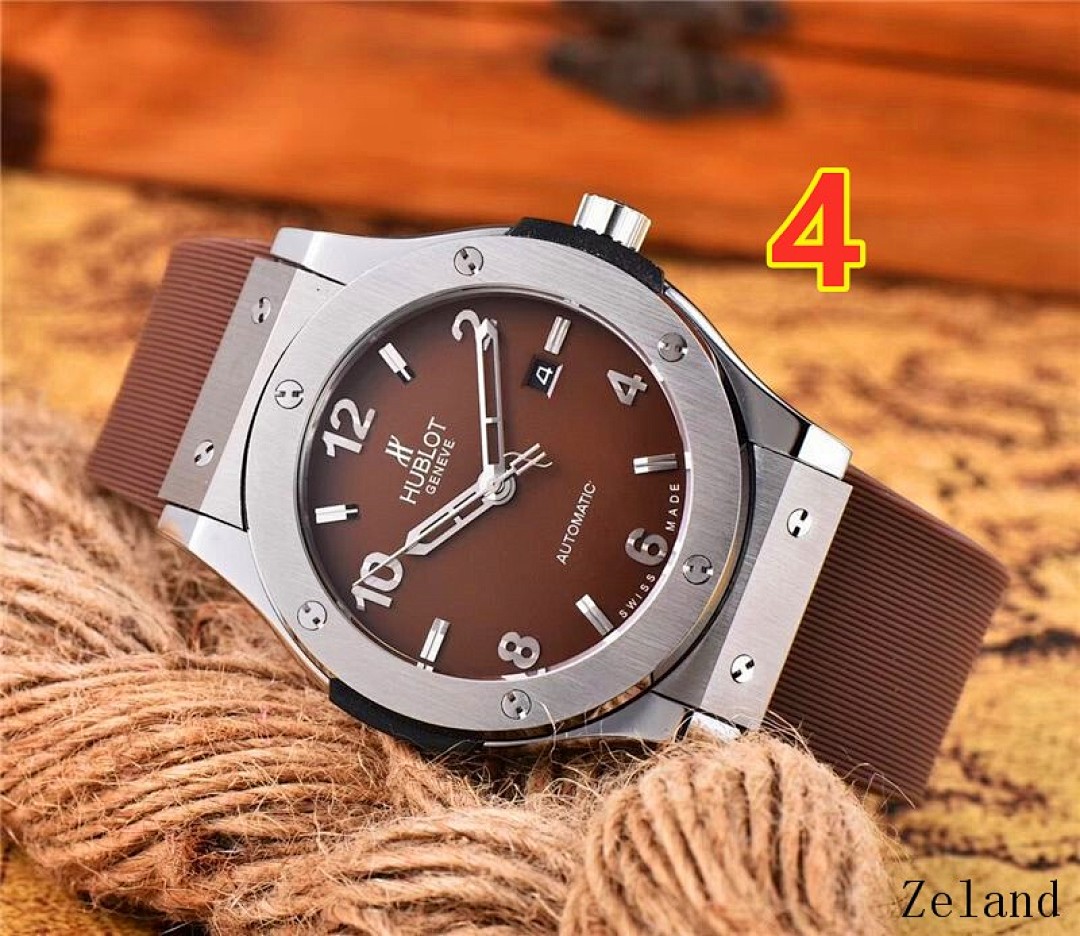 Hublot Classic Fusion Essential Grey 42mm · 5782 — תמונה 13