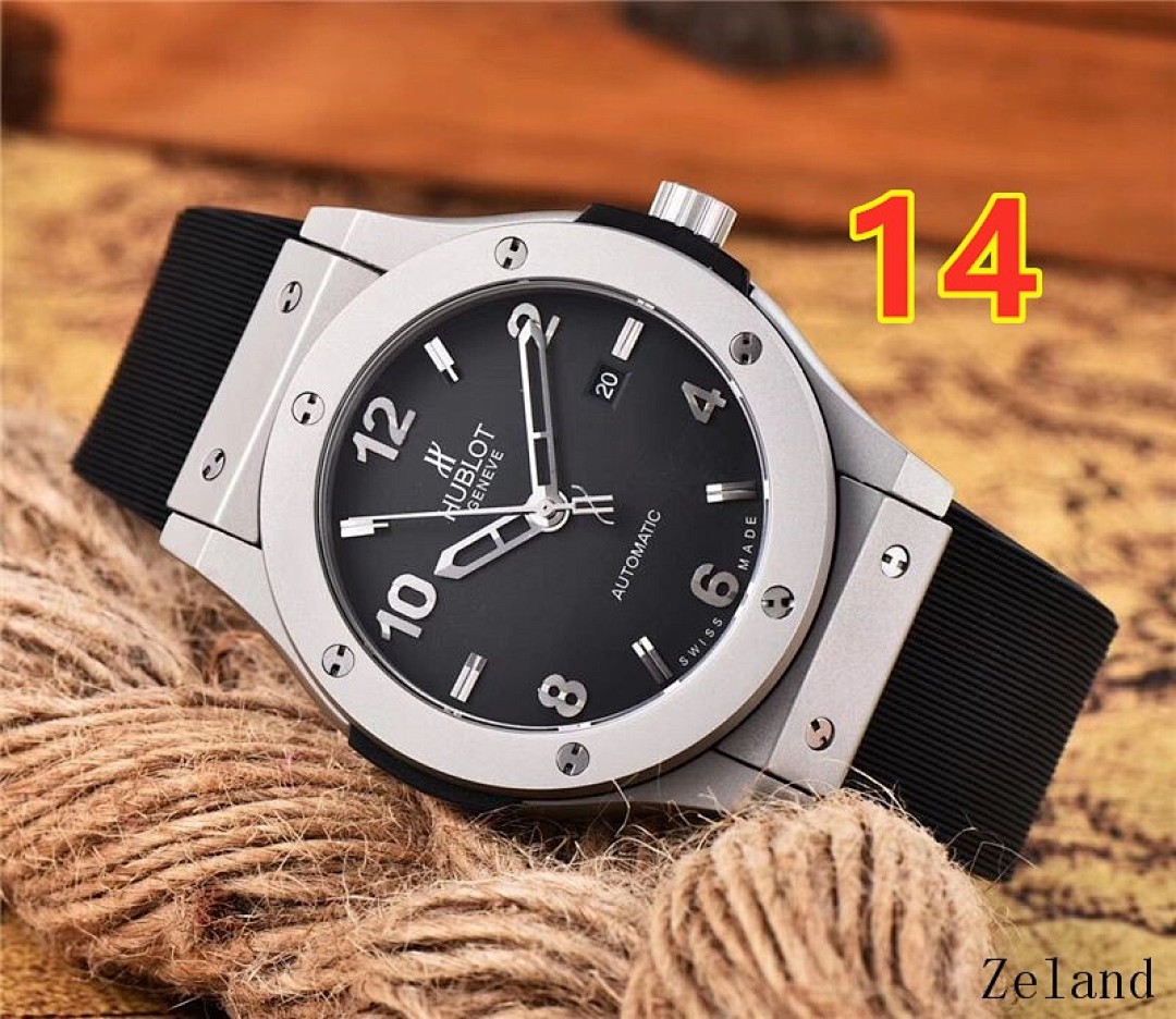 Hublot Classic Fusion Essential Grey 42mm · 5782 — תמונה 3