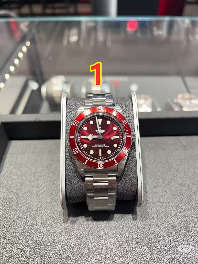 Tudor Black Bay 58 · 6211
