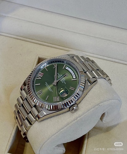 Rolex Day-Date 40 · 6072