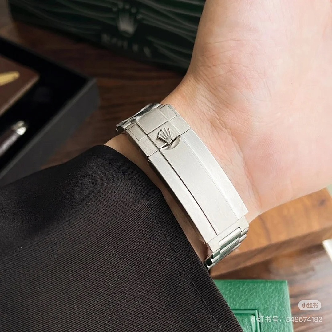 Rolex Submariner Hulk 116610LV · 5623 — תמונה 7