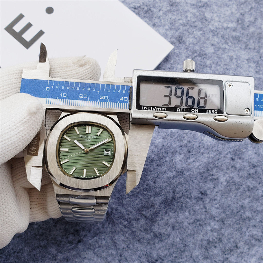 Patek Philippe Nautilus · 5713 — תמונה 6
