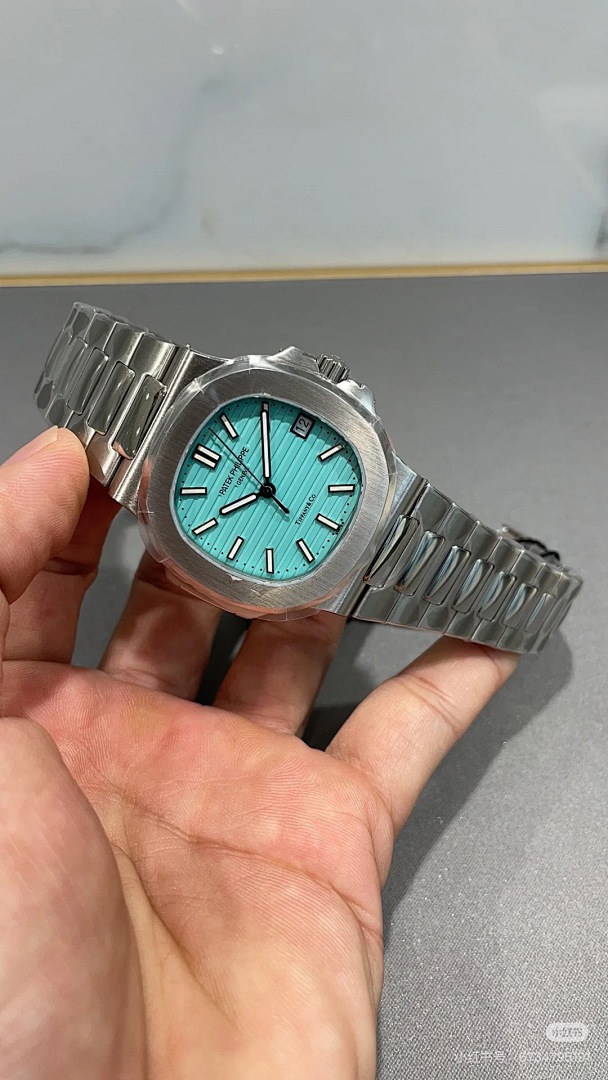 Patek Philippe Nautilus · 5713 — תמונה 18