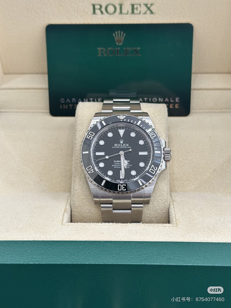 Rolex Submariner No Date 124060 · 6166