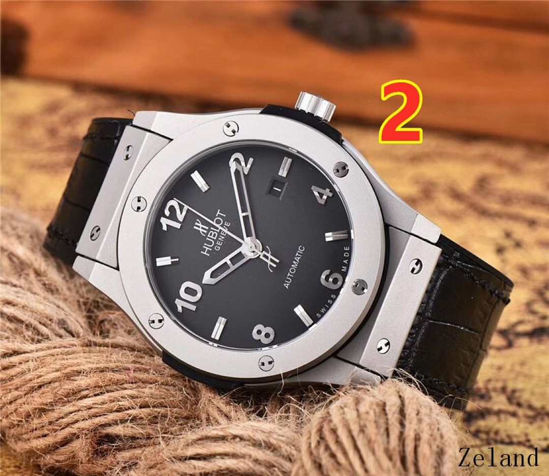 Hublot Classic Fusion Essential Grey 42mm · 5782 — תמונה 15