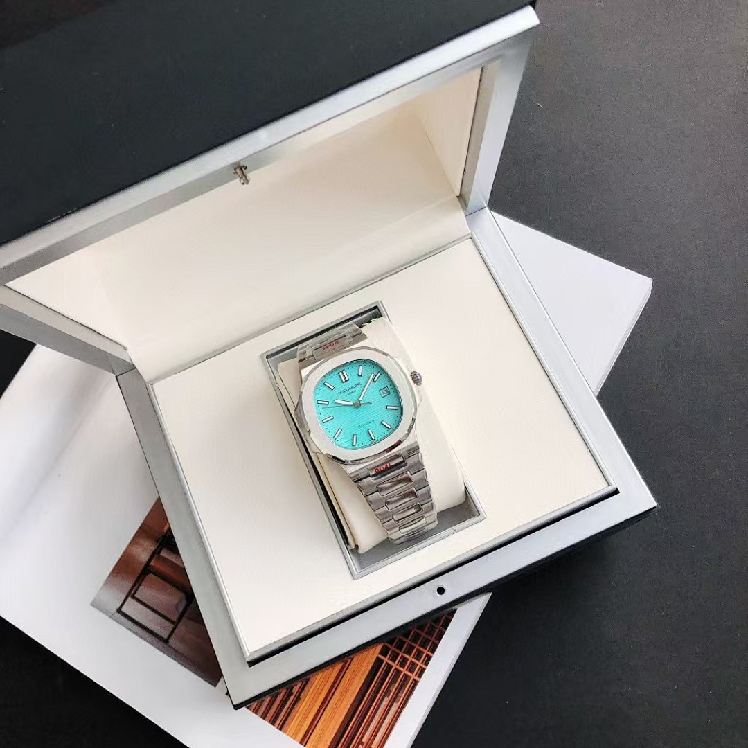Patek Philippe Nautilus 5711 · 5027 — תמונה 2