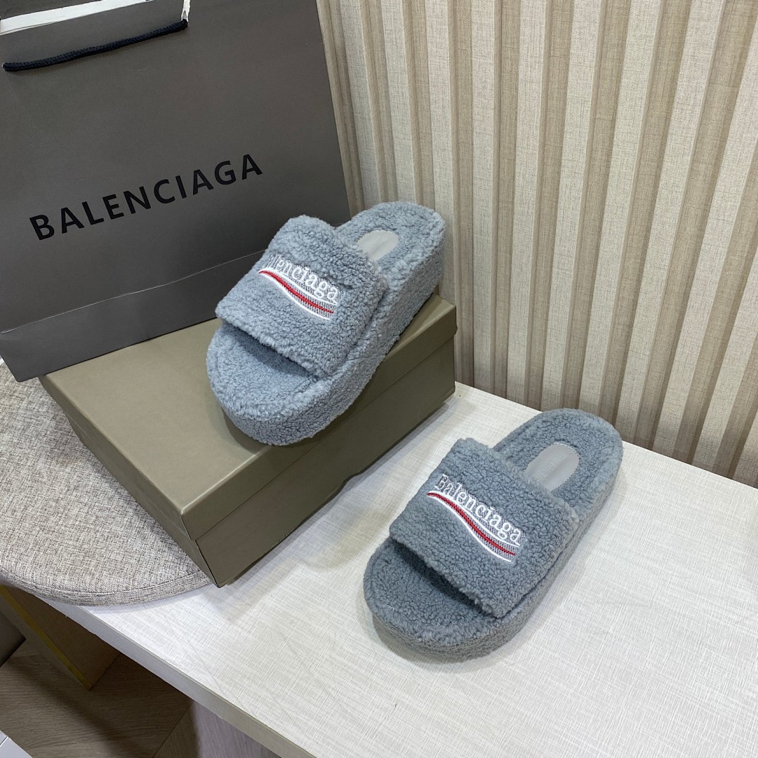 Balenciaga Furry Slide · 5025 — תמונה 21