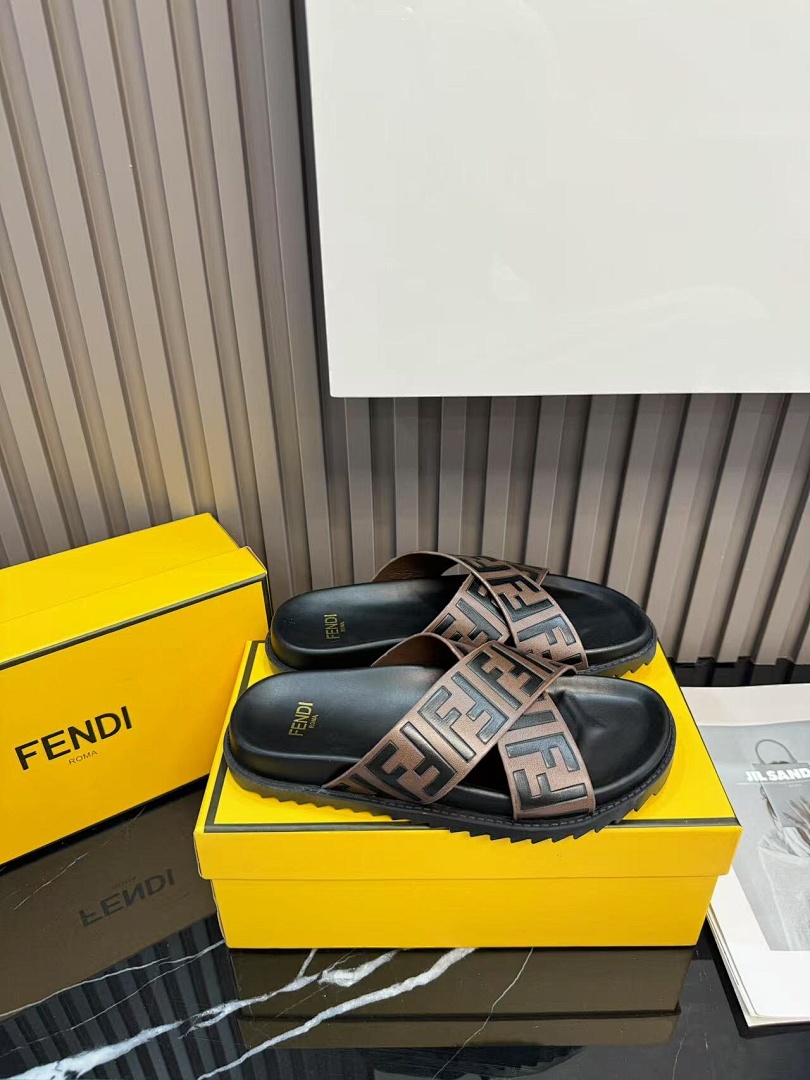 FENDI — כפכפים · 5241 — תמונה 10
