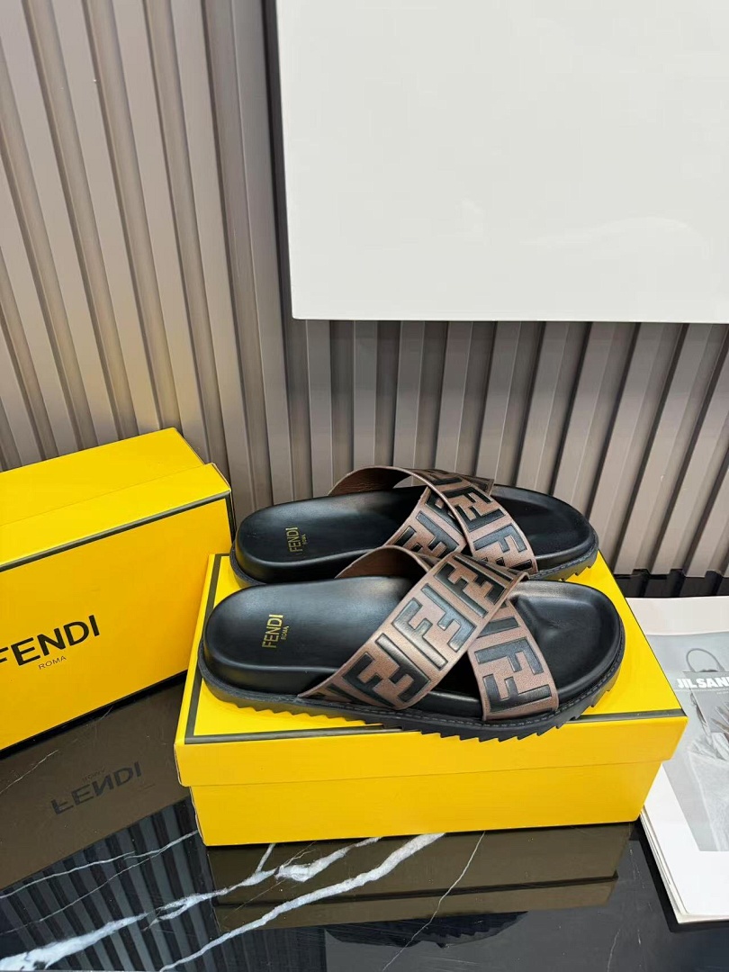 FENDI — כפכפים · 5241 — תמונה 9