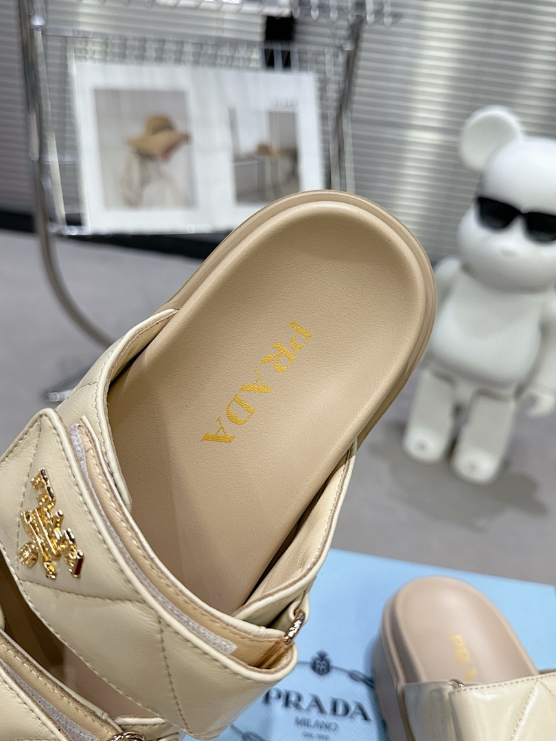 Prada Padded Nappa Sandal · 5441 — תמונה 28
