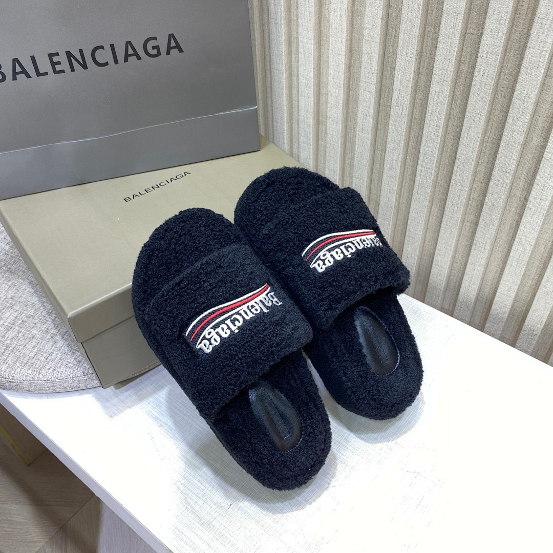 Balenciaga Furry Slide · 5025 — תמונה 29